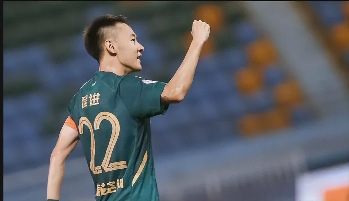 金年会官网-中超冲刺阶段再迎强敌，莱比锡伤情更新，主帅态度：质疑声仍在，纪律约束更严格(多特蒙德对莱比锡红牛)