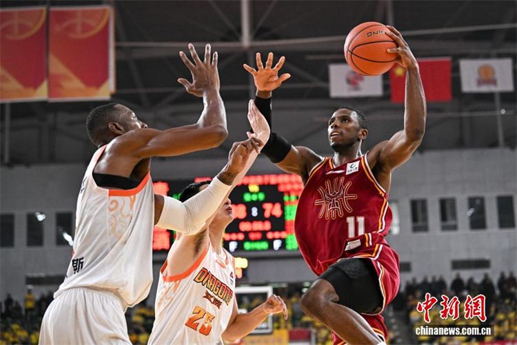 体育竞猜-关于赛地聚焦——CBA常规赛国际比赛日热度飙升，奥兰多魔术战术微调，管理层满意，团队化学反应显著的信息